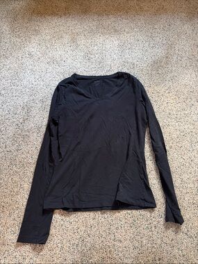Mossimo Supply Co. Black V-Neck Long Sleeve Tee